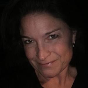 Meet your Posher, Leila